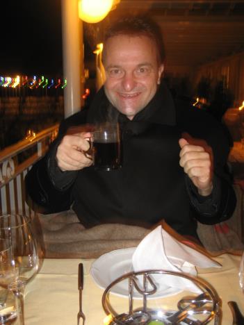 Fondue 002.jpg   21kb   26.03.2021 22:40:09